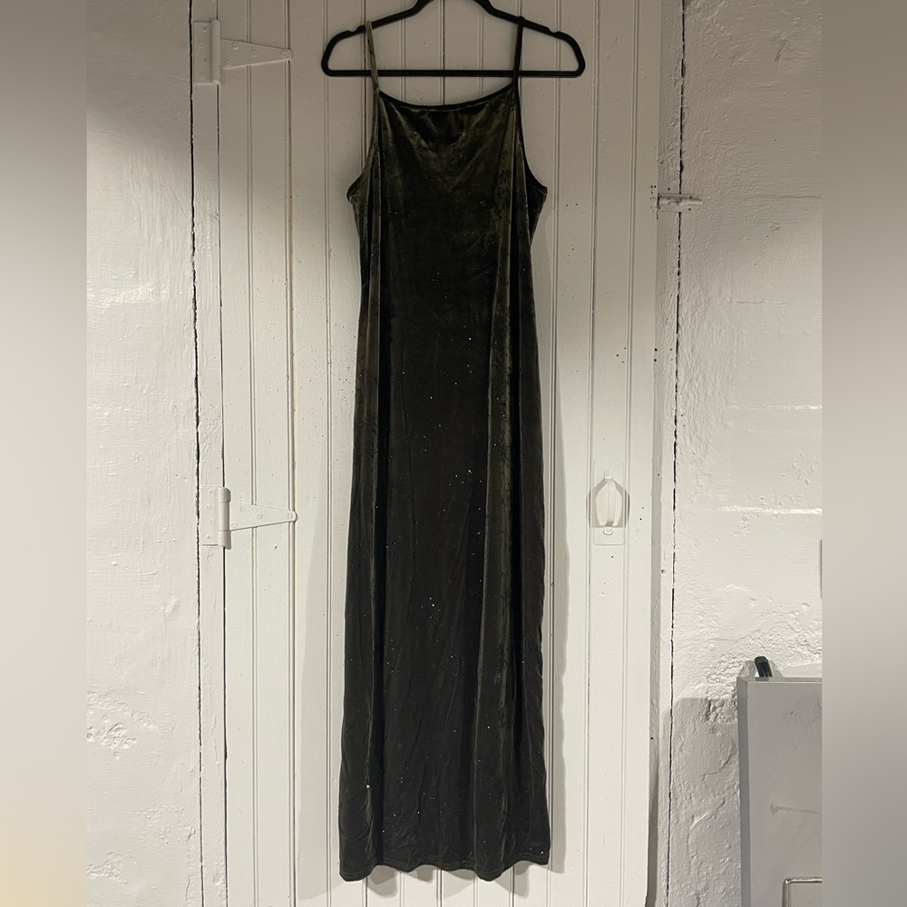Vintage Jump Green Velvet Glitter Maxi Dress